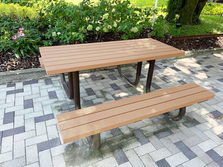人工木材　ベンチ　テーブル