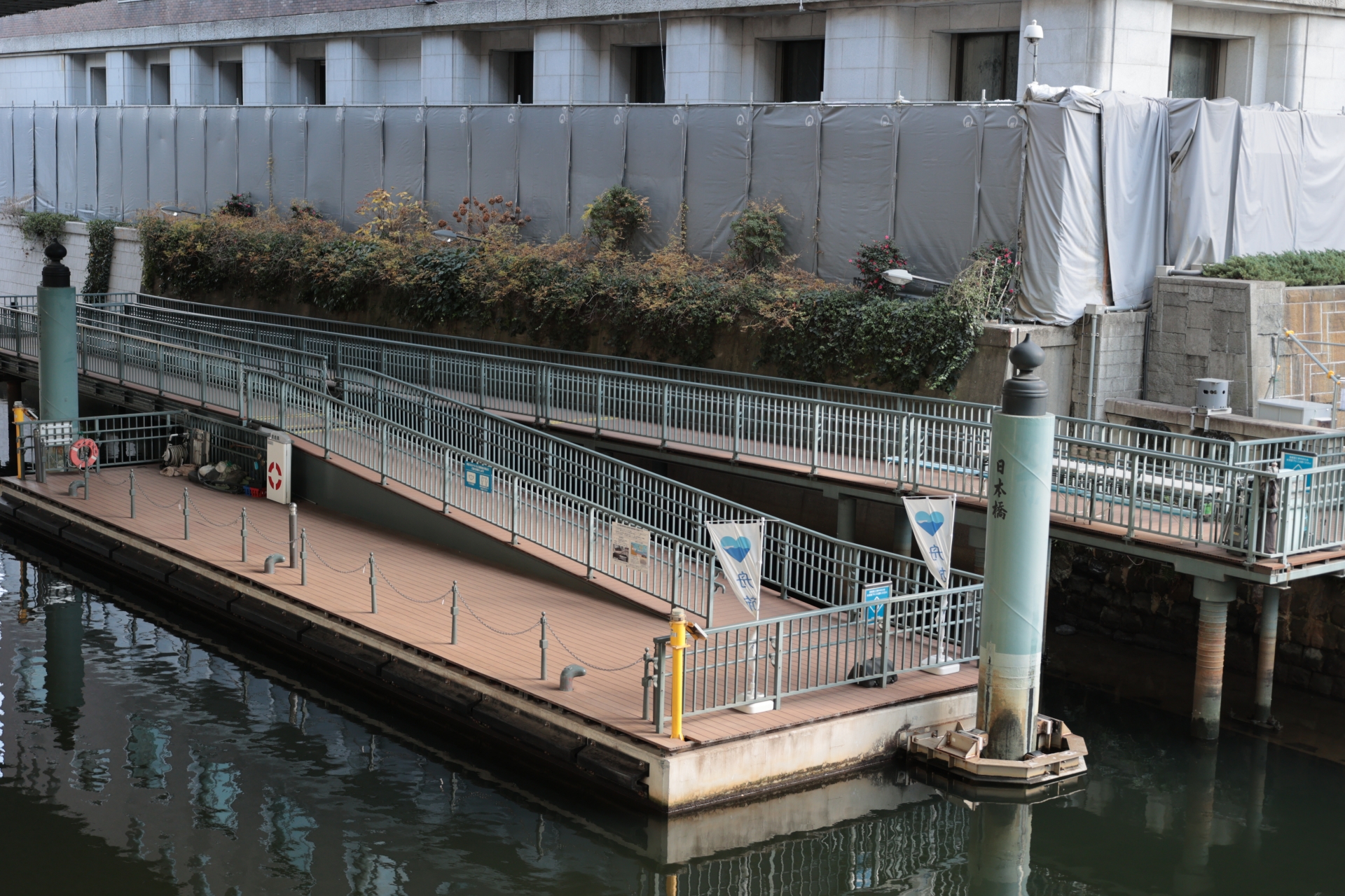 桟橋のウッドデッキにおすすめな素材とは？| おすすめ | 知識
