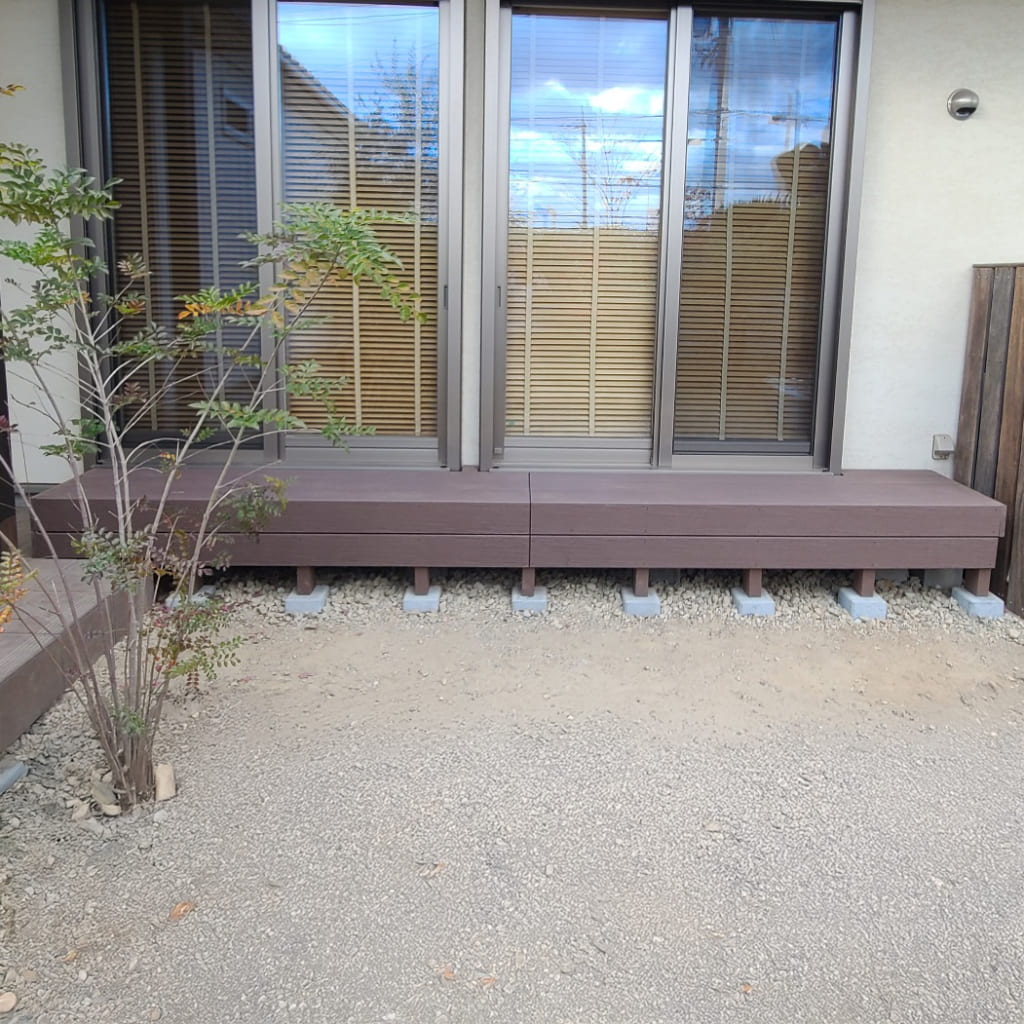 縁側ウッドデッキ