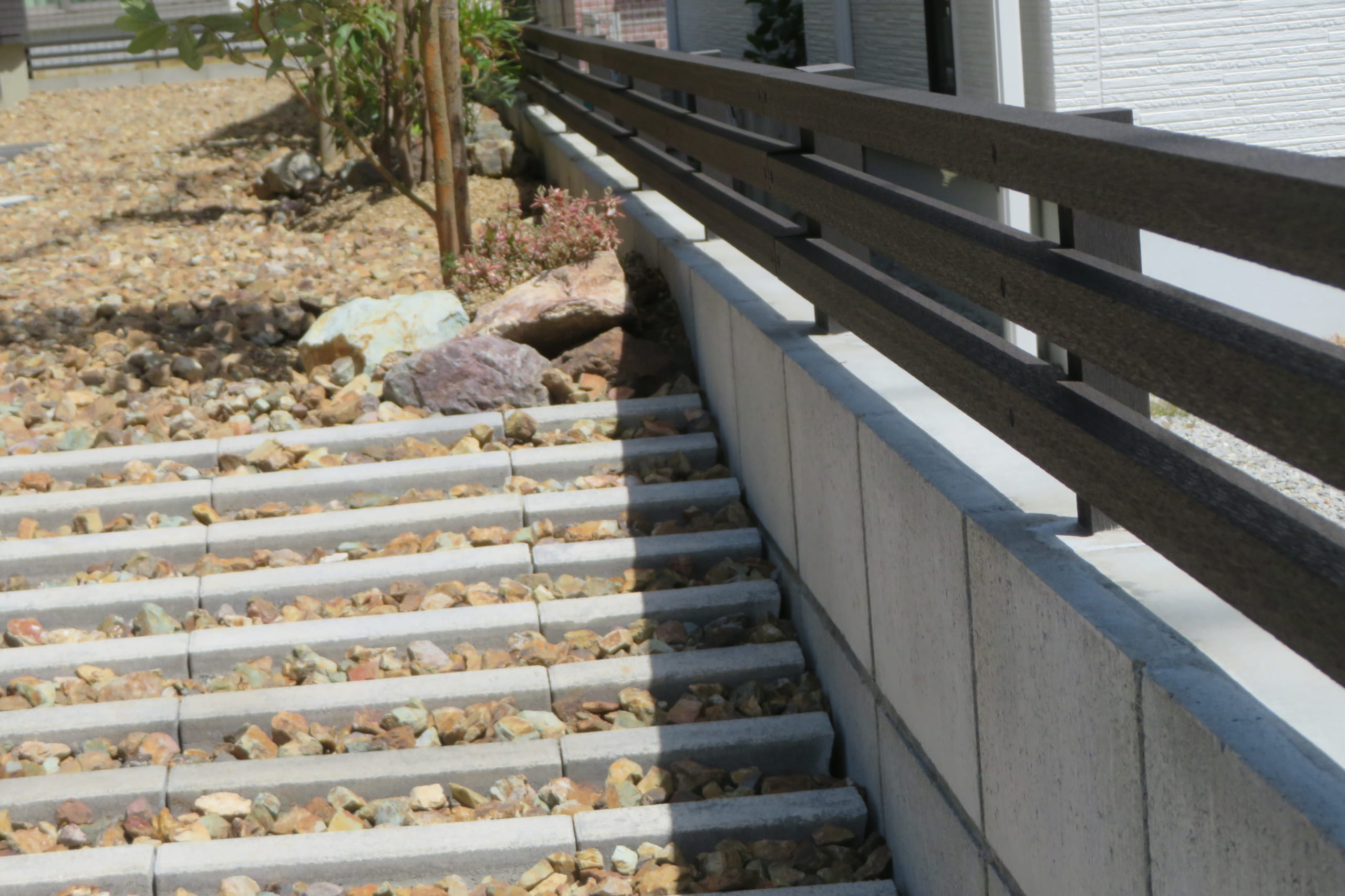 個人宅様のルーバーフェンス