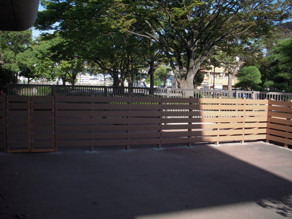 人工木　フェンス　柵