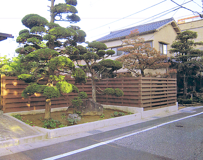 個人様宅のウッドフェンスの施工例（ティーエス建装様ご施工）